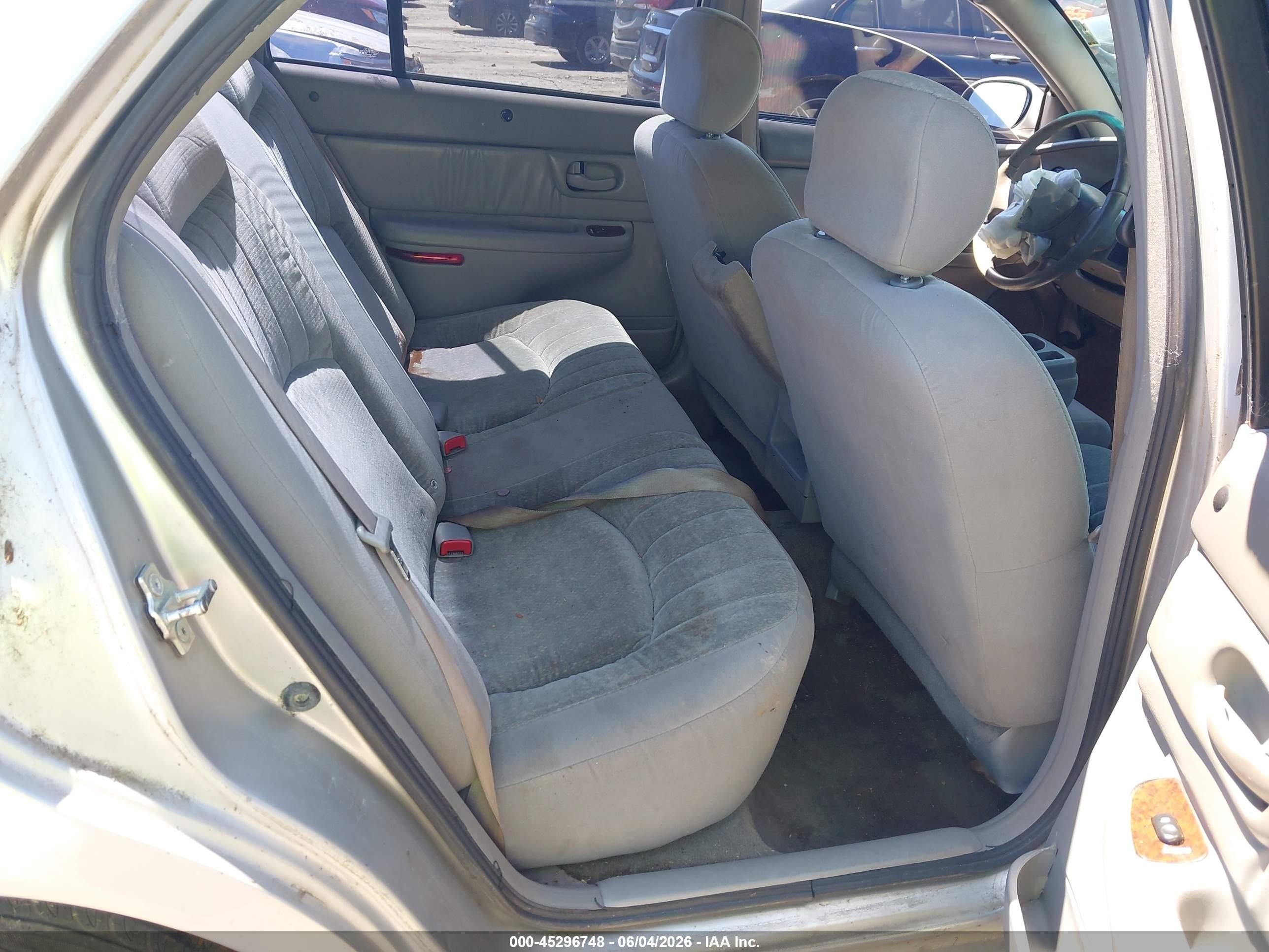 2005 Buick Century   Silver vin: 2G4WS52JX51112917