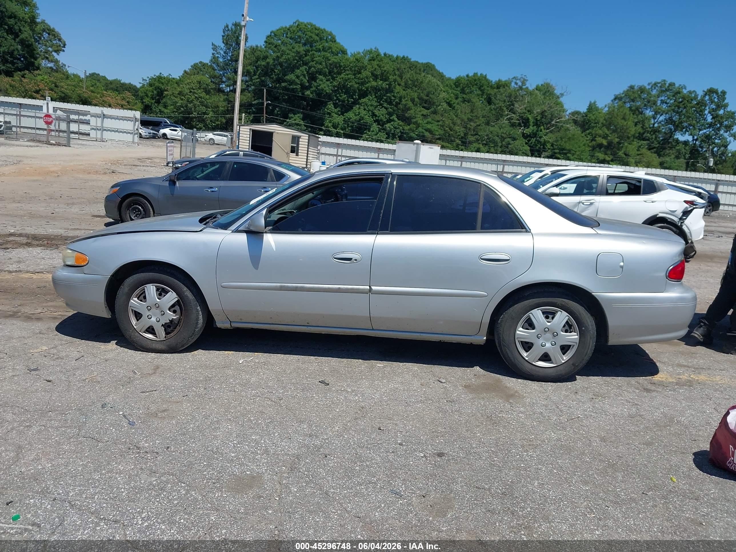 2005 Buick Century   Silver vin: 2G4WS52JX51112917