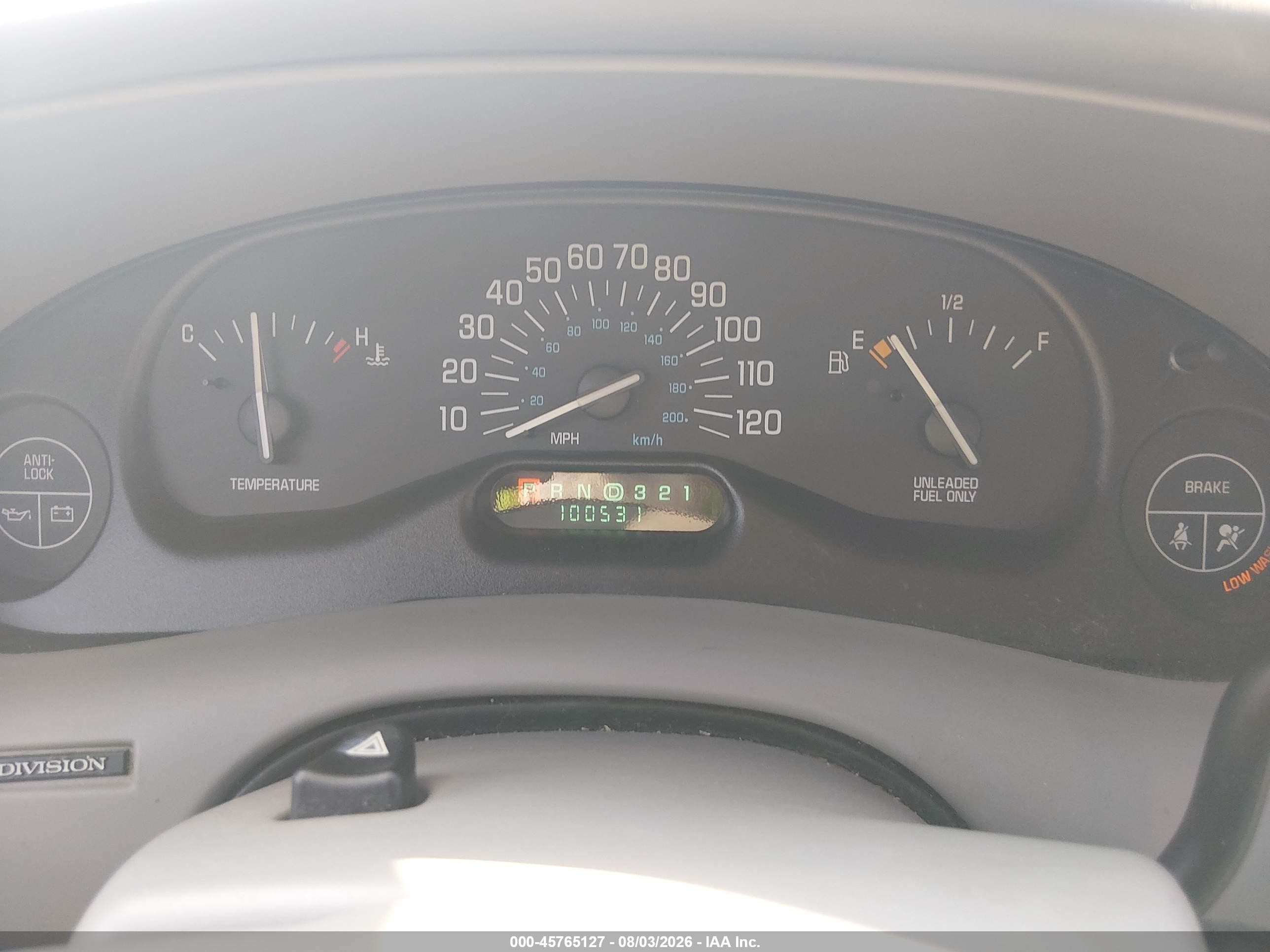 1998 Buick Century Custom White vin: 2G4WS52M0W1598813