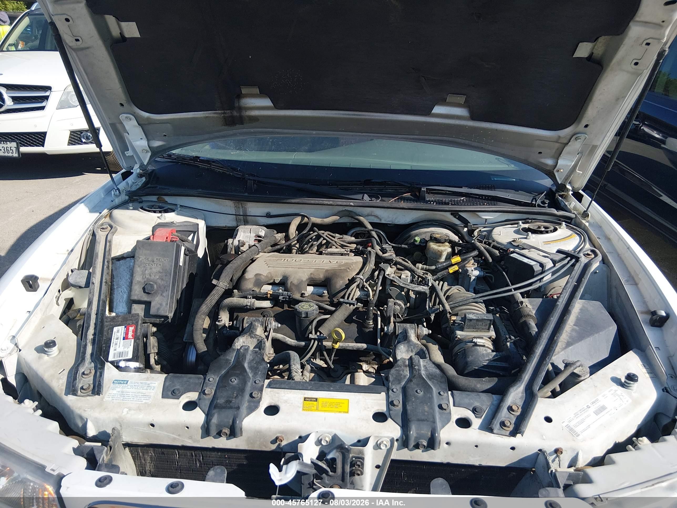 1998 Buick Century Custom White vin: 2G4WS52M0W1598813