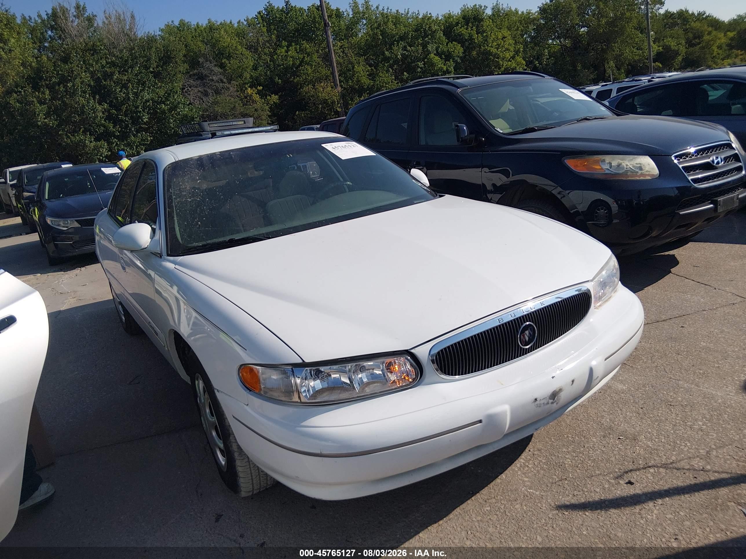 1998 Buick Century Custom White vin: 2G4WS52M0W1598813