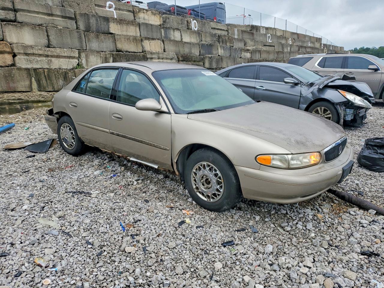 2003 Buick Century Custom Tan vin: 2G4WS55J431127390