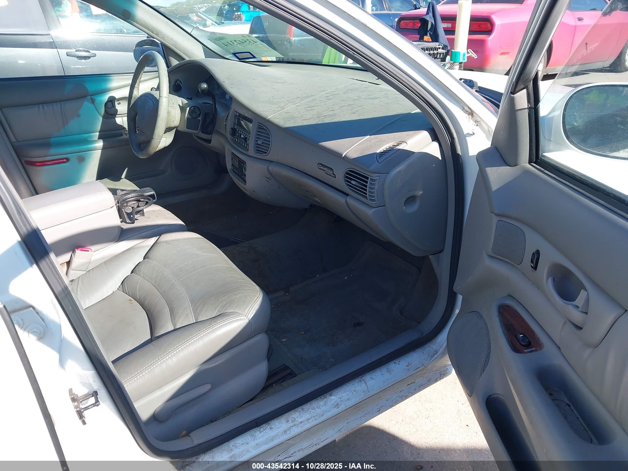1999 Buick Century Limited White vin: 2G4WY52M1X1567568