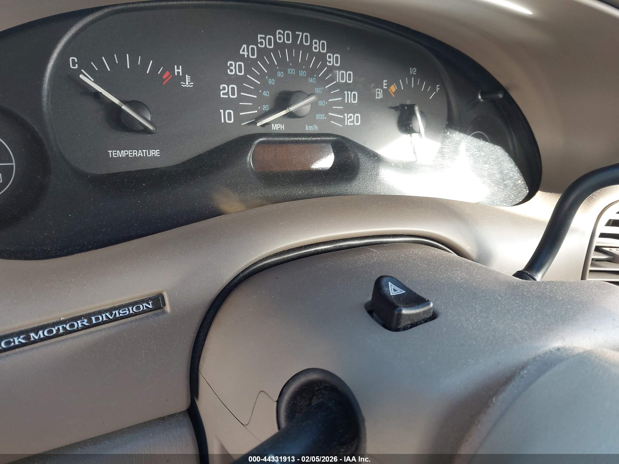 1999 Buick Century Limited Silver vin: 2G4WY52M1X1571507