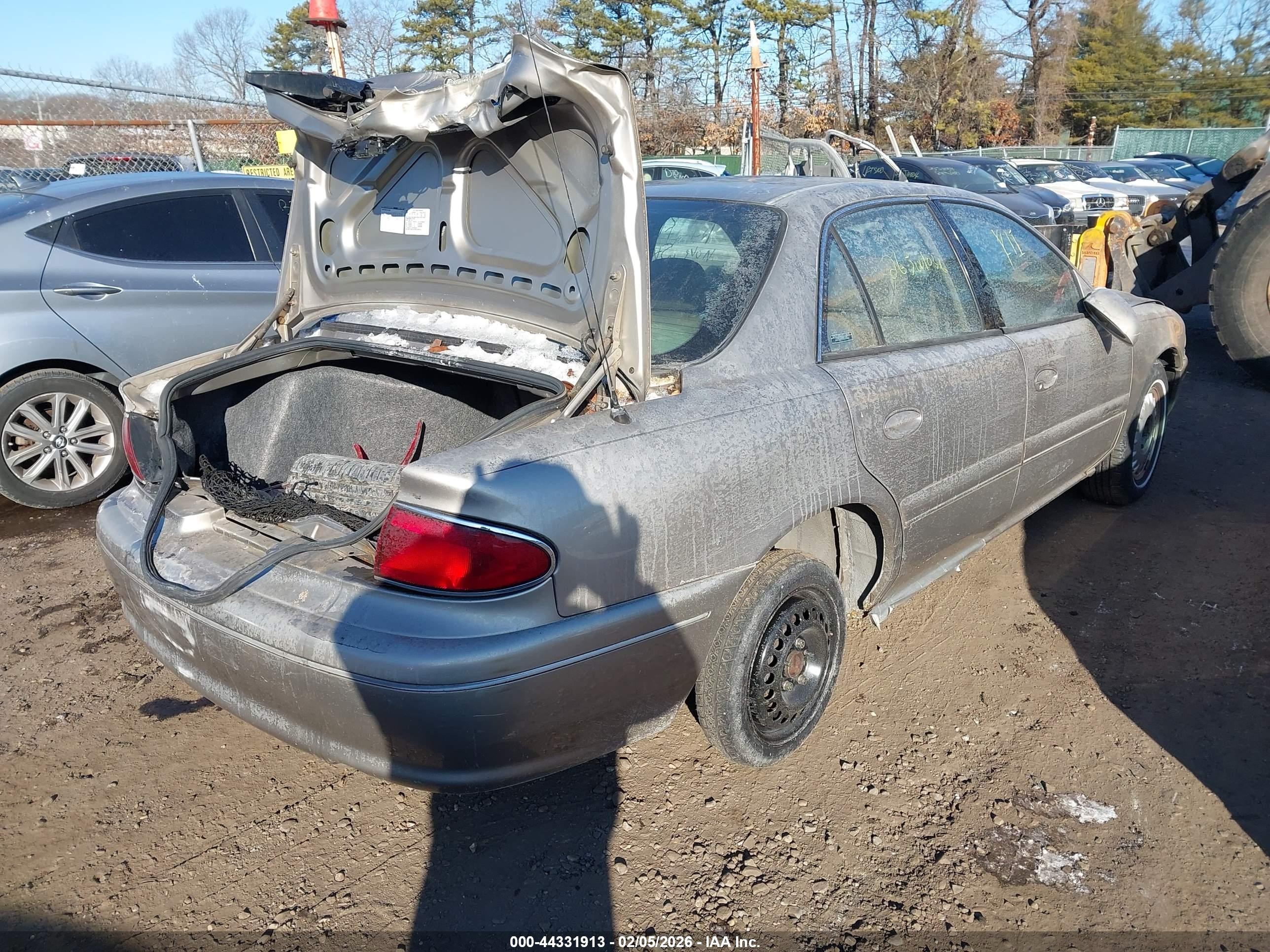 1999 Buick Century Limited Silver vin: 2G4WY52M1X1571507