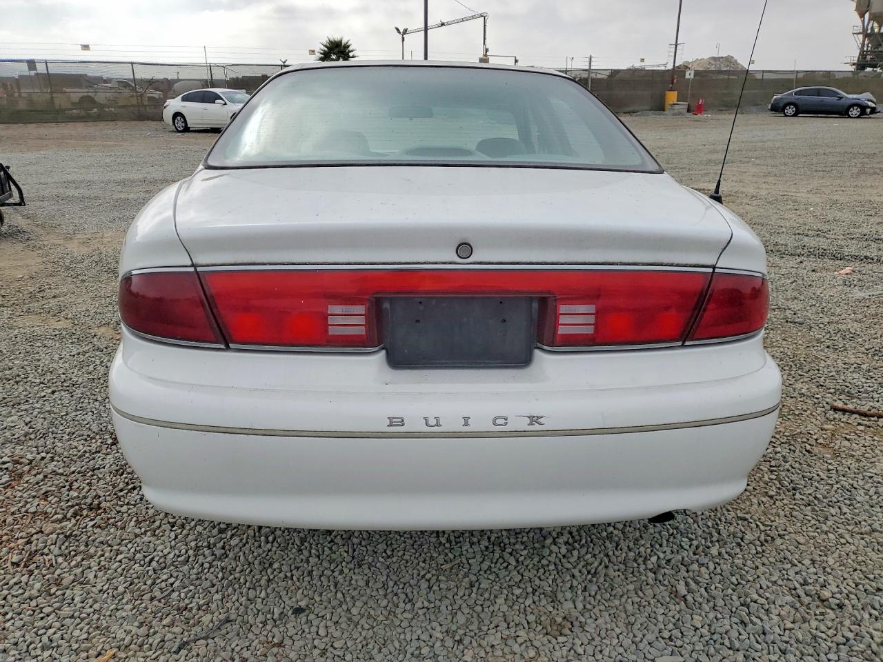 1998 Buick Century Limited White vin: 2G4WY52M5W1443768