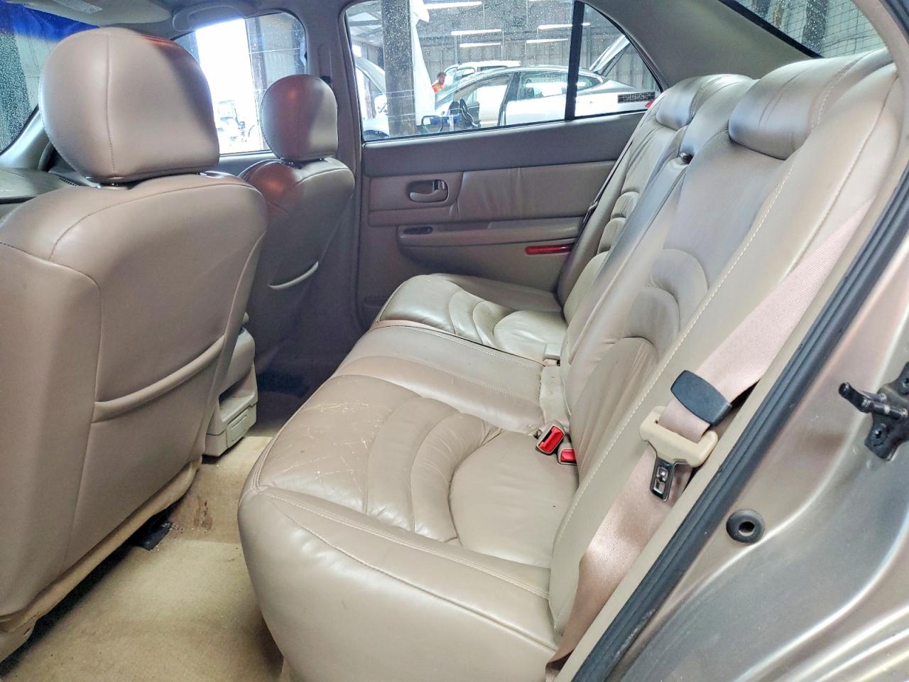 1999 Buick Century Limited Beige vin: 2G4WY52M8X1618936