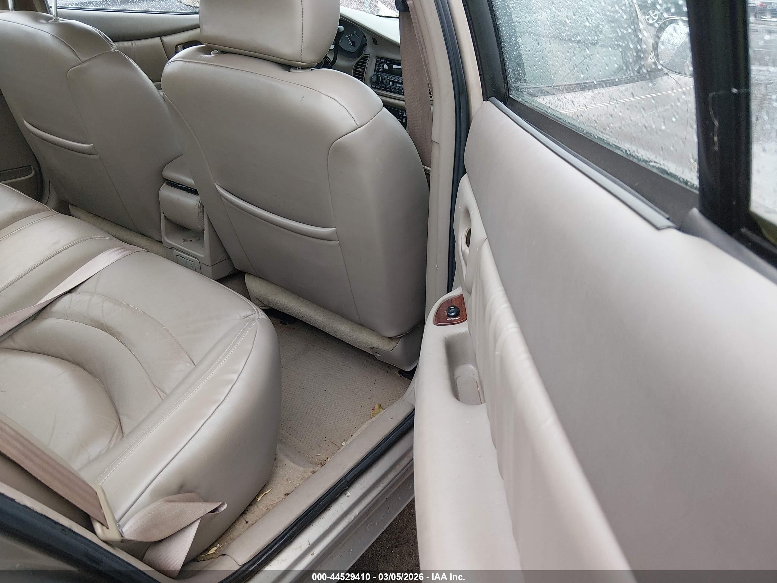 1999 Buick Century Limited Gold vin: 2G4WY52MXX1567150