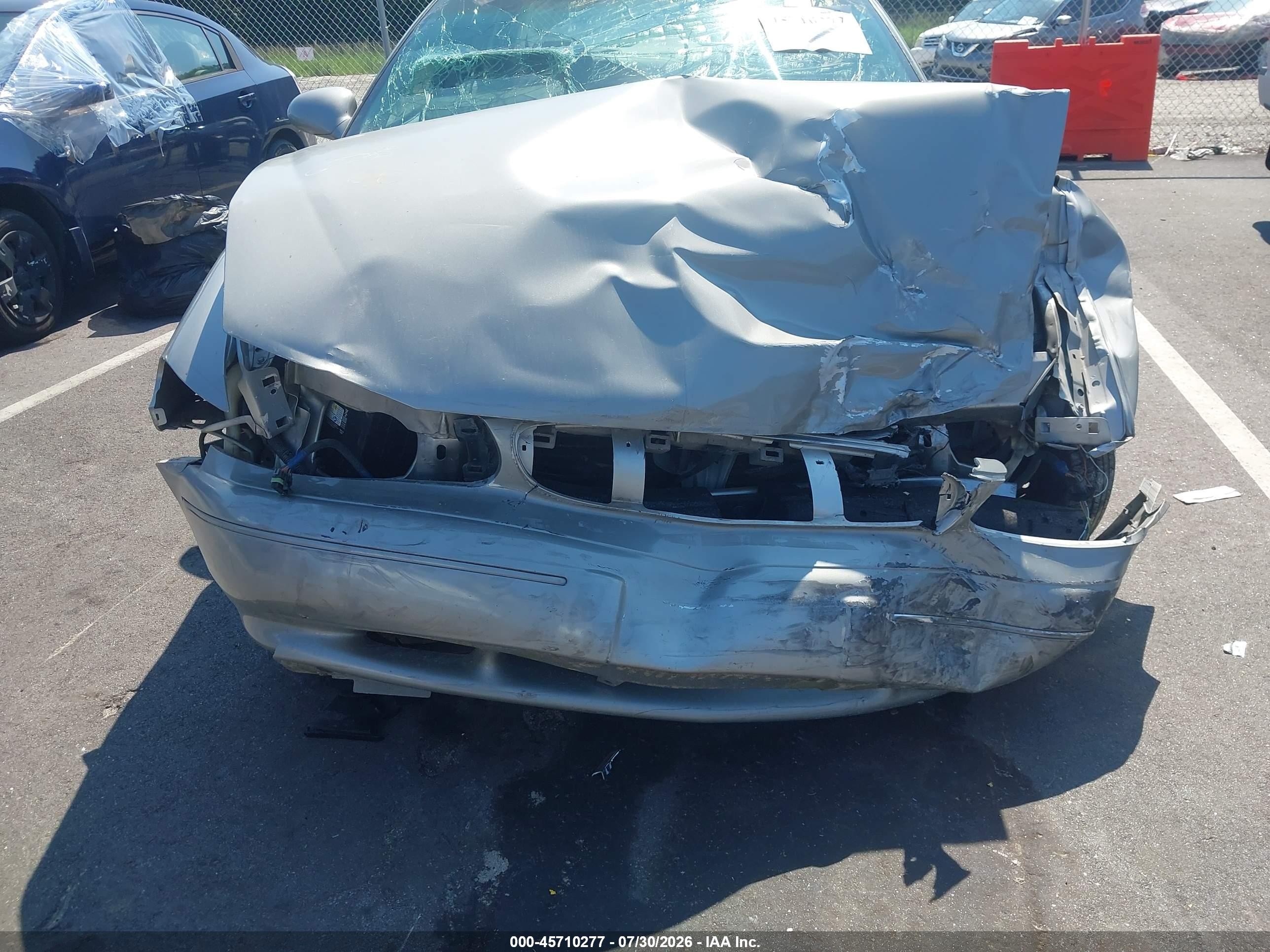 2002 Buick Century Limited Silver vin: 2G4WY55J321128639