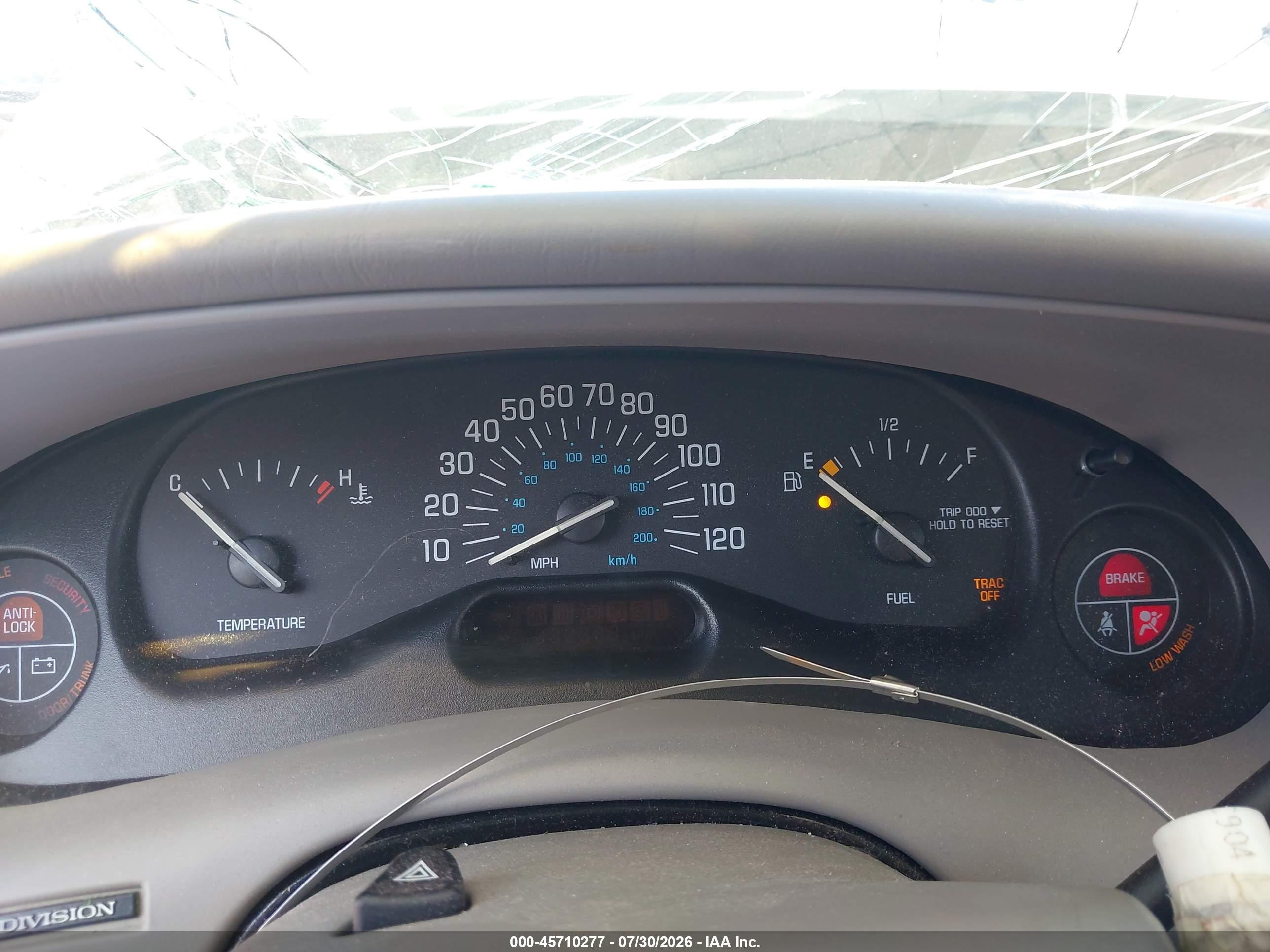 2002 Buick Century Limited Silver vin: 2G4WY55J321128639