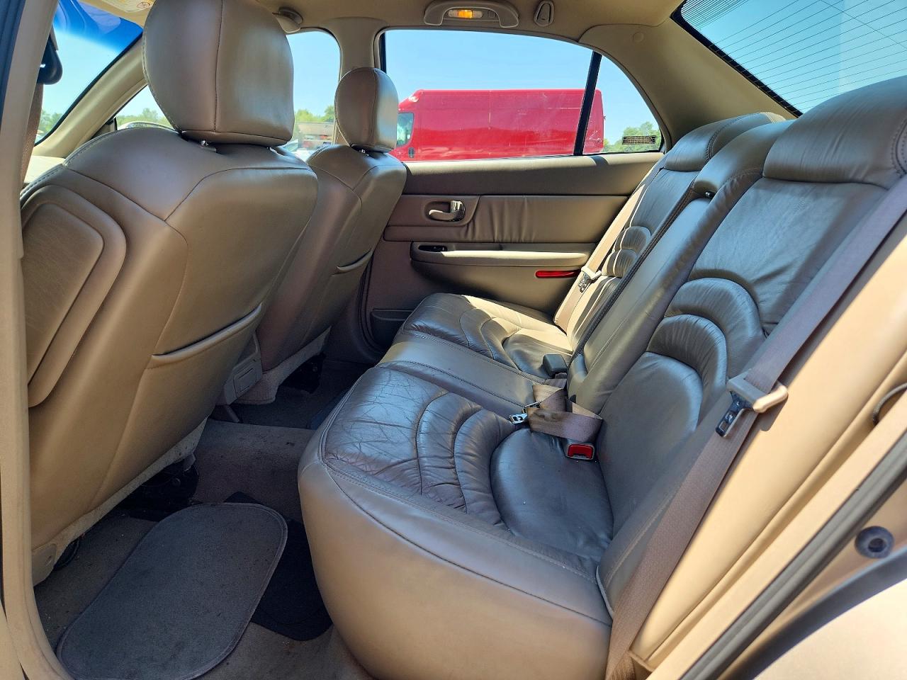 2001 Buick Century Limited Золотой vin: 2G4WY55J811174997