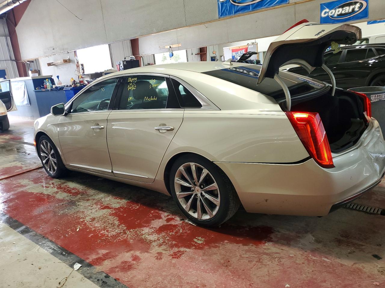 2014 Cadillac Xts Beige vin: 2G61L5S32E9129079