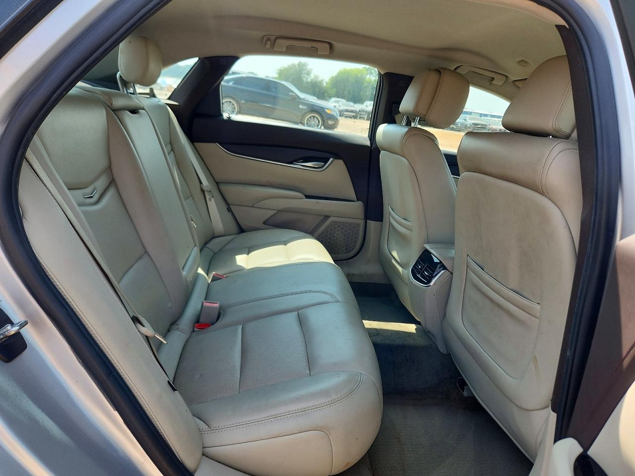 2014 Cadillac Xts Серебряный vin: 2G61L5S34E9299024