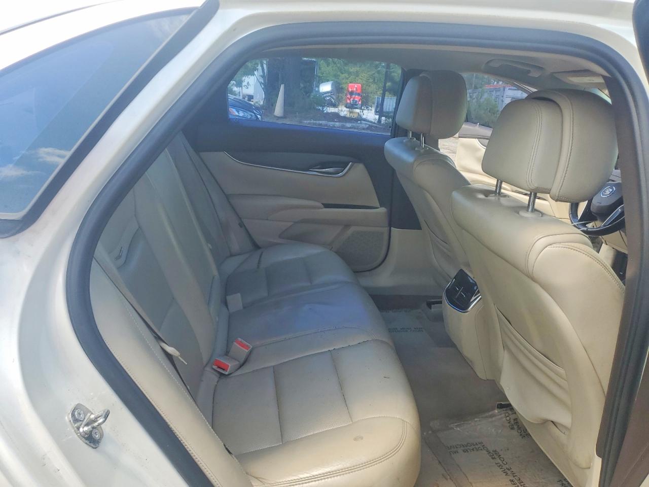 2014 Cadillac Xts White vin: 2G61L5S38E9296241