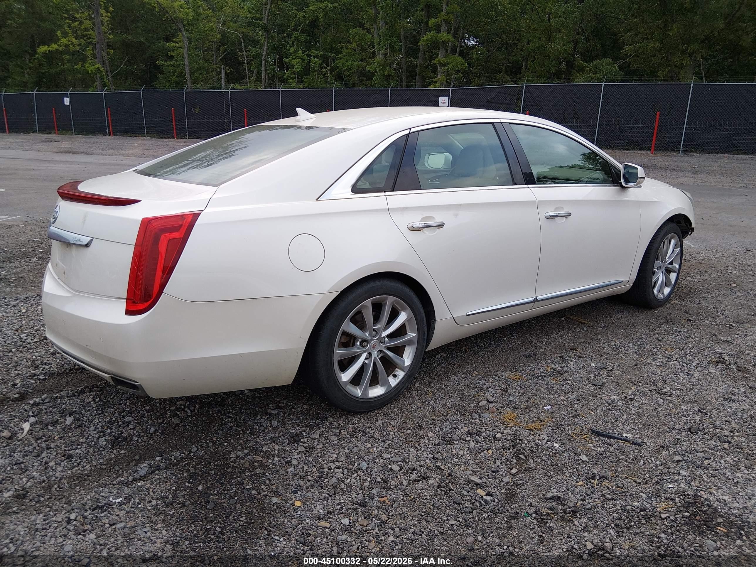 2014 Cadillac Xts Luxury White vin: 2G61M5S32E9131525