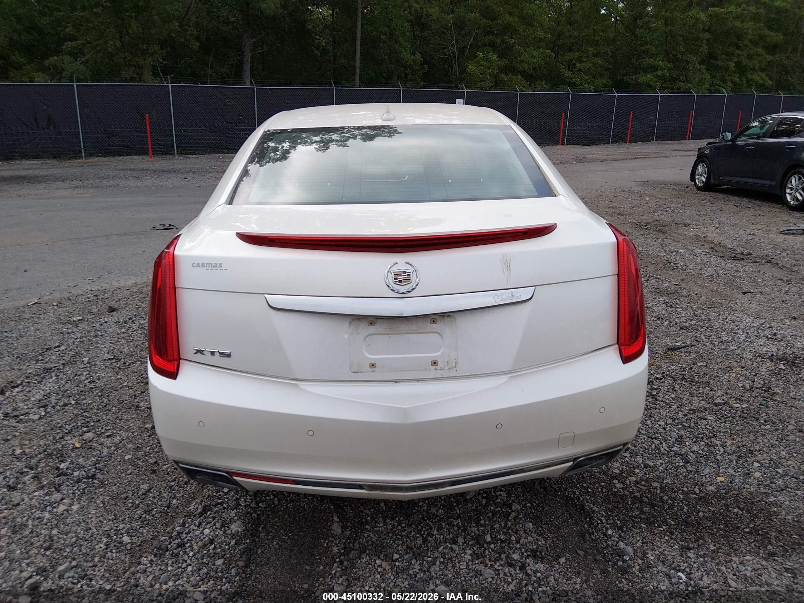 2014 Cadillac Xts Luxury White vin: 2G61M5S32E9131525