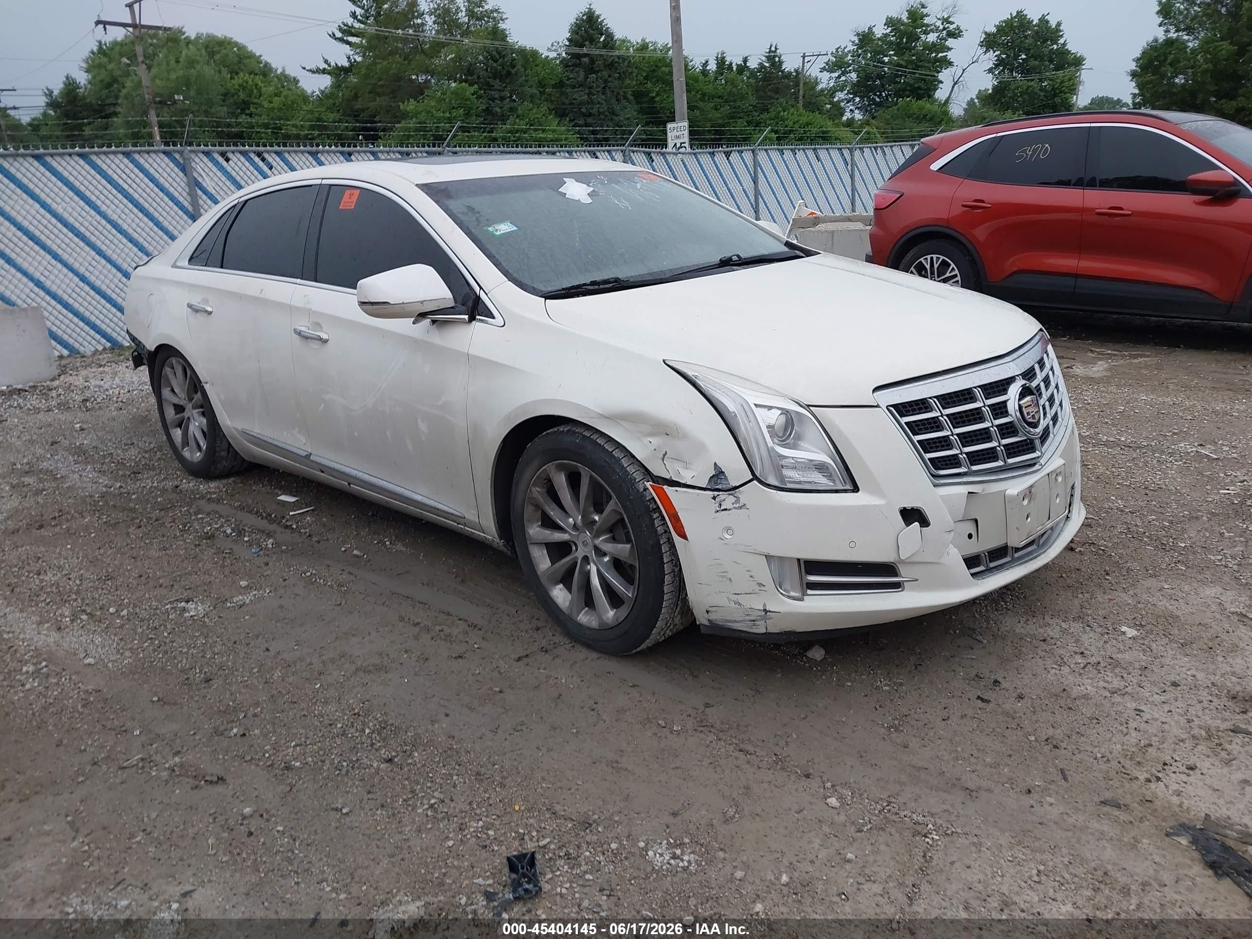 2014 Cadillac Xts Luxury White vin: 2G61M5S32E9301379