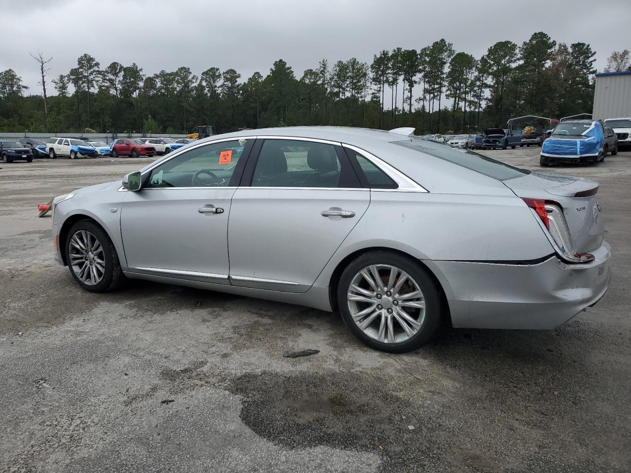 2018 Cadillac Xts Luxury Серебряный vin: 2G61M5S32J9159013