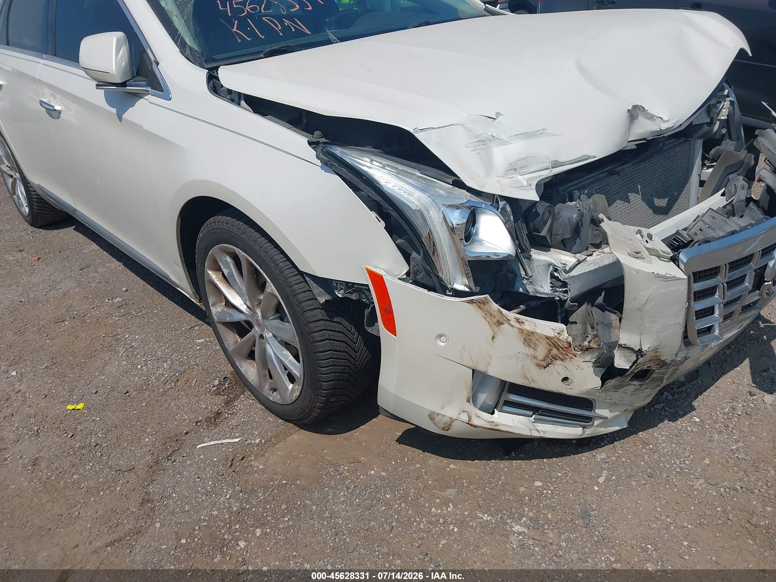 2014 Cadillac Xts Luxury White vin: 2G61M5S33E9161651
