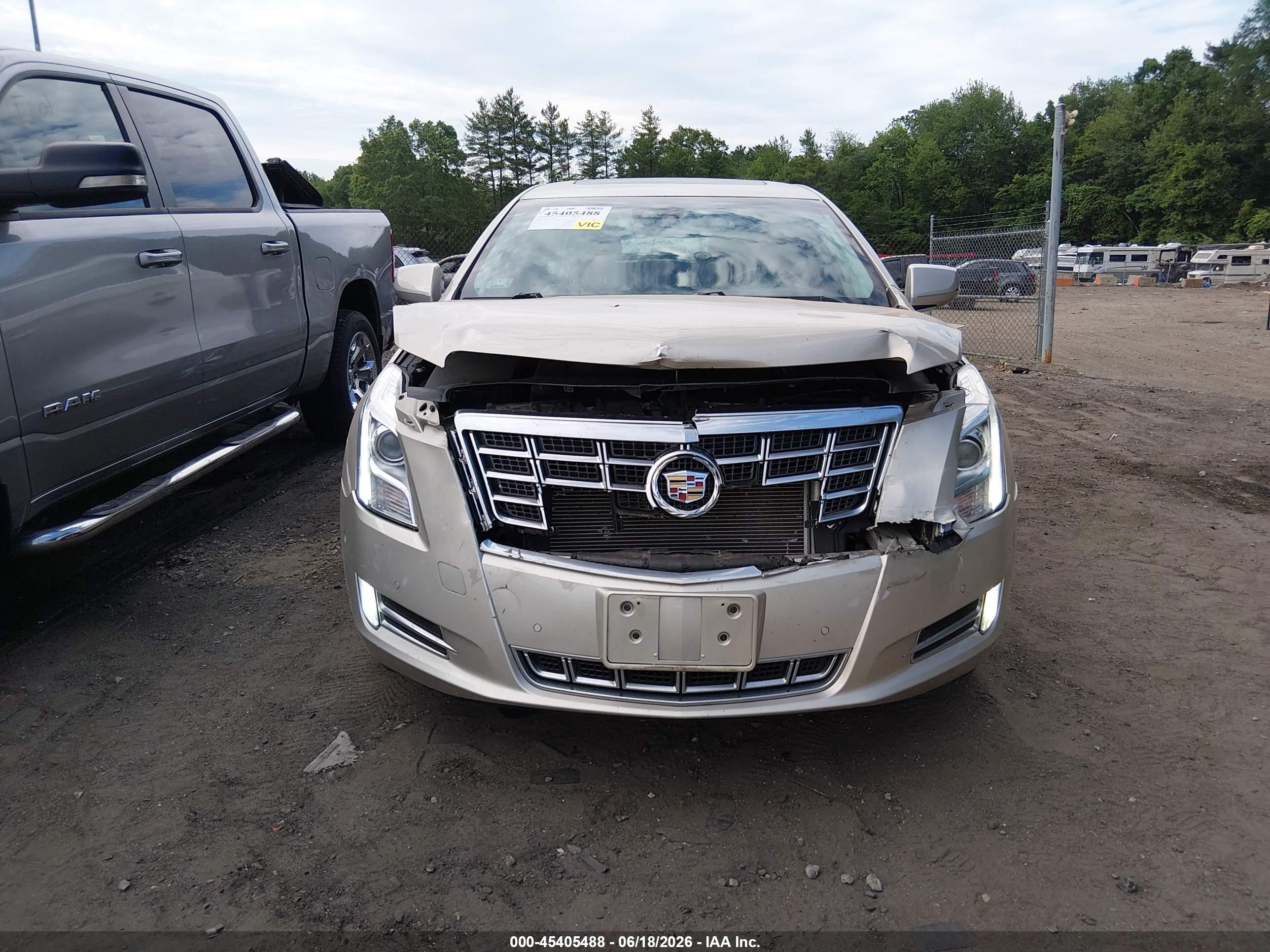 2014 Cadillac Xts Luxury Золотой vin: 2G61M5S33E9185464
