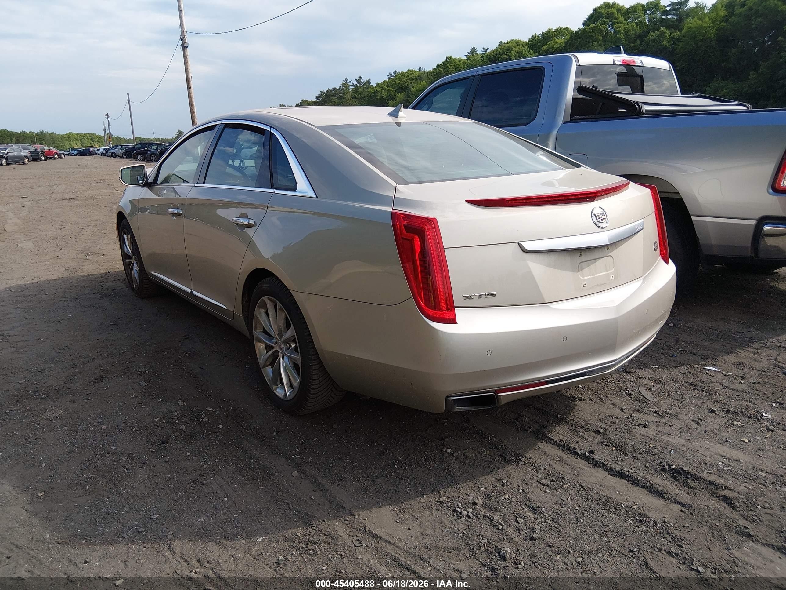 2014 Cadillac Xts Luxury Золотой vin: 2G61M5S33E9185464