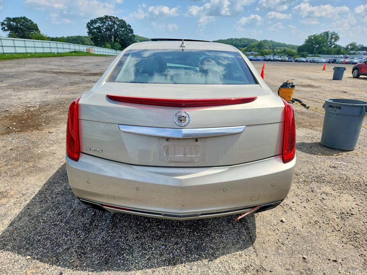 2014 Cadillac Xts Luxury Collection Бежевый vin: 2G61M5S33E9212131