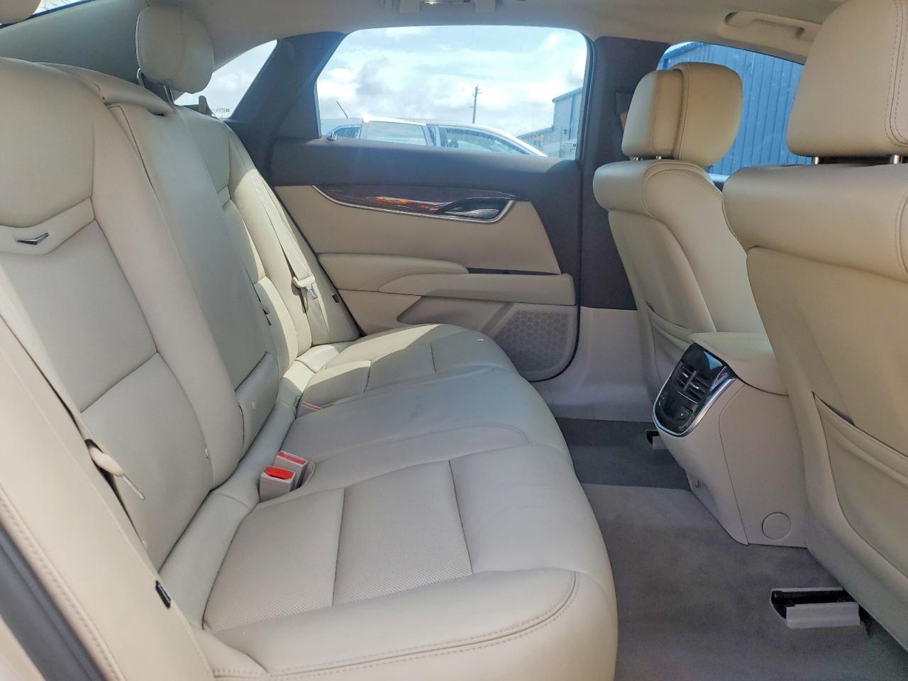 2014 Cadillac Xts Luxury Collection Золотой vin: 2G61M5S33E9215577