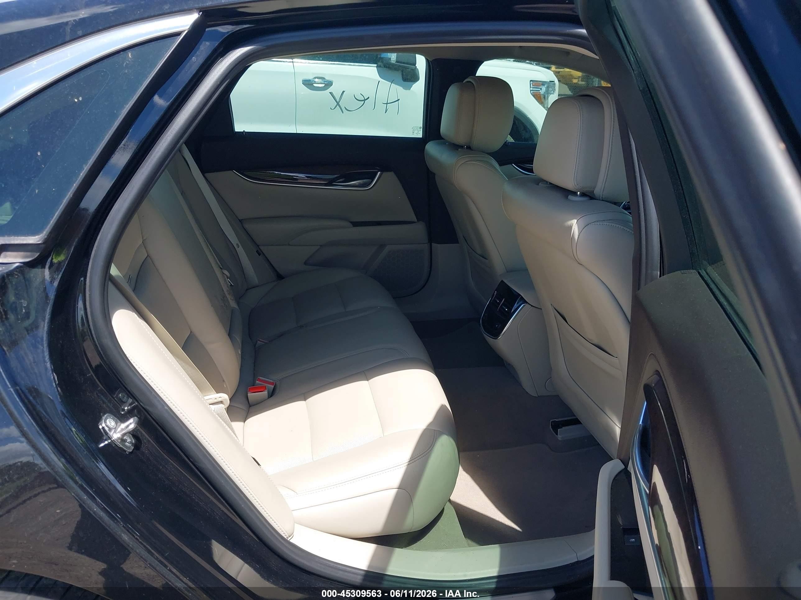 2014 Cadillac Xts Luxury Черный vin: 2G61M5S33E9266643
