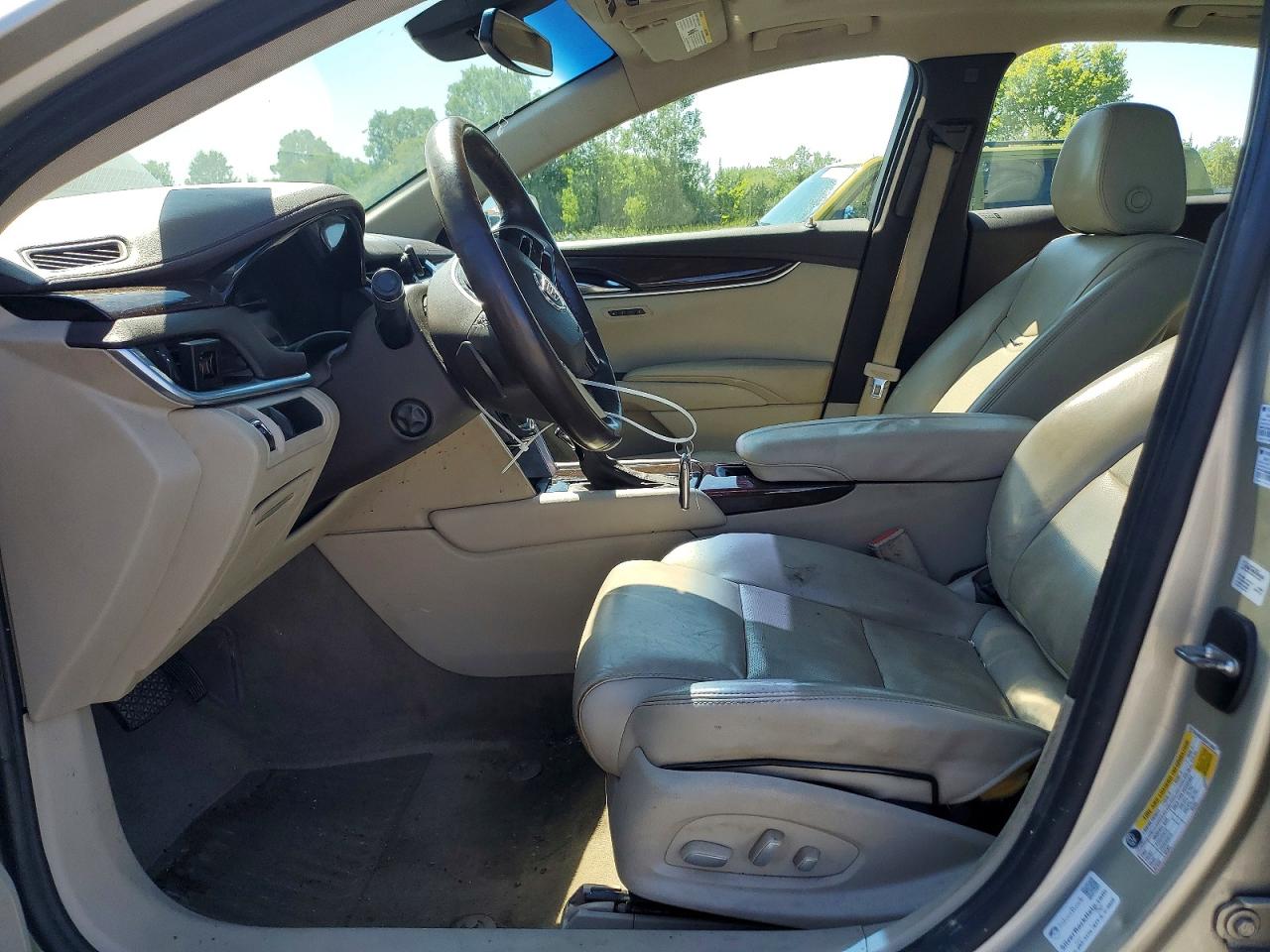 2015 Cadillac Xts Luxury Collection Beige vin: 2G61M5S33F9118834