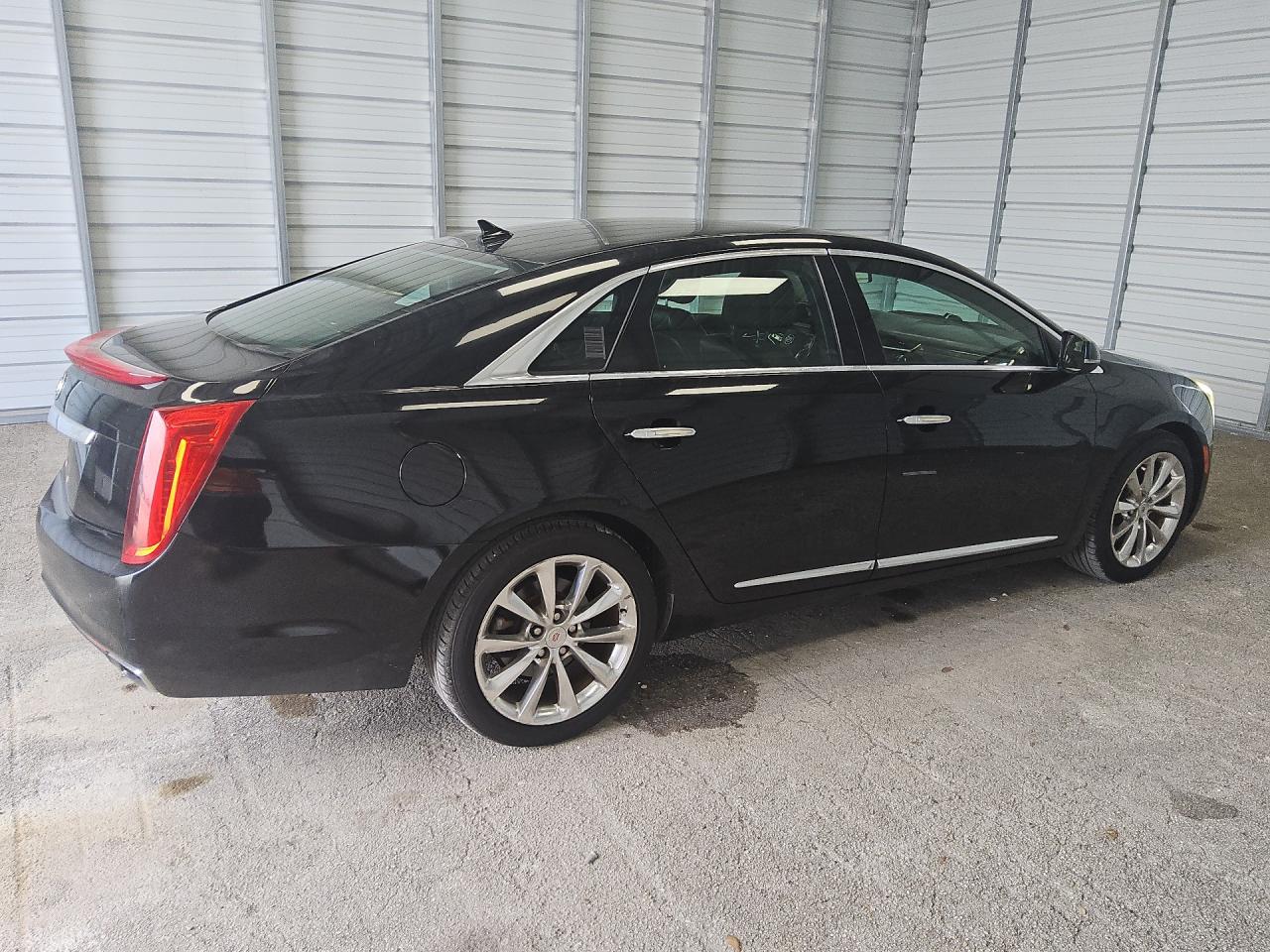2014 Cadillac Xts Luxury Collection Black vin: 2G61M5S34E9219959 Damage: Right Qtr Panel, Dent(S) W/ Paint Dmg, 1/2 To 1 Inch