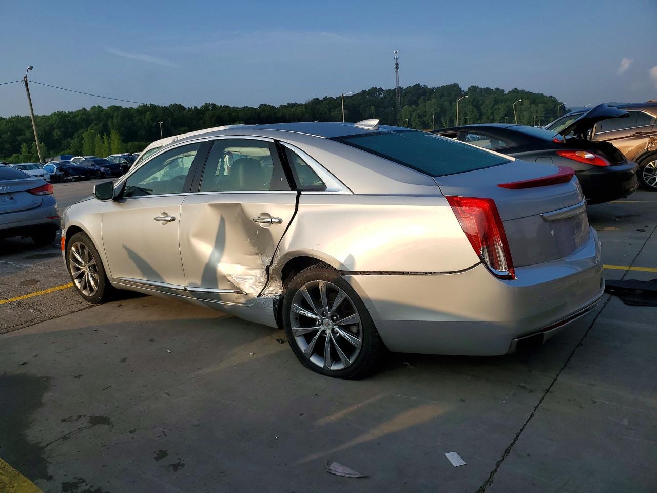 2017 Cadillac Xts Luxury Silver vin: 2G61M5S34H9143213
