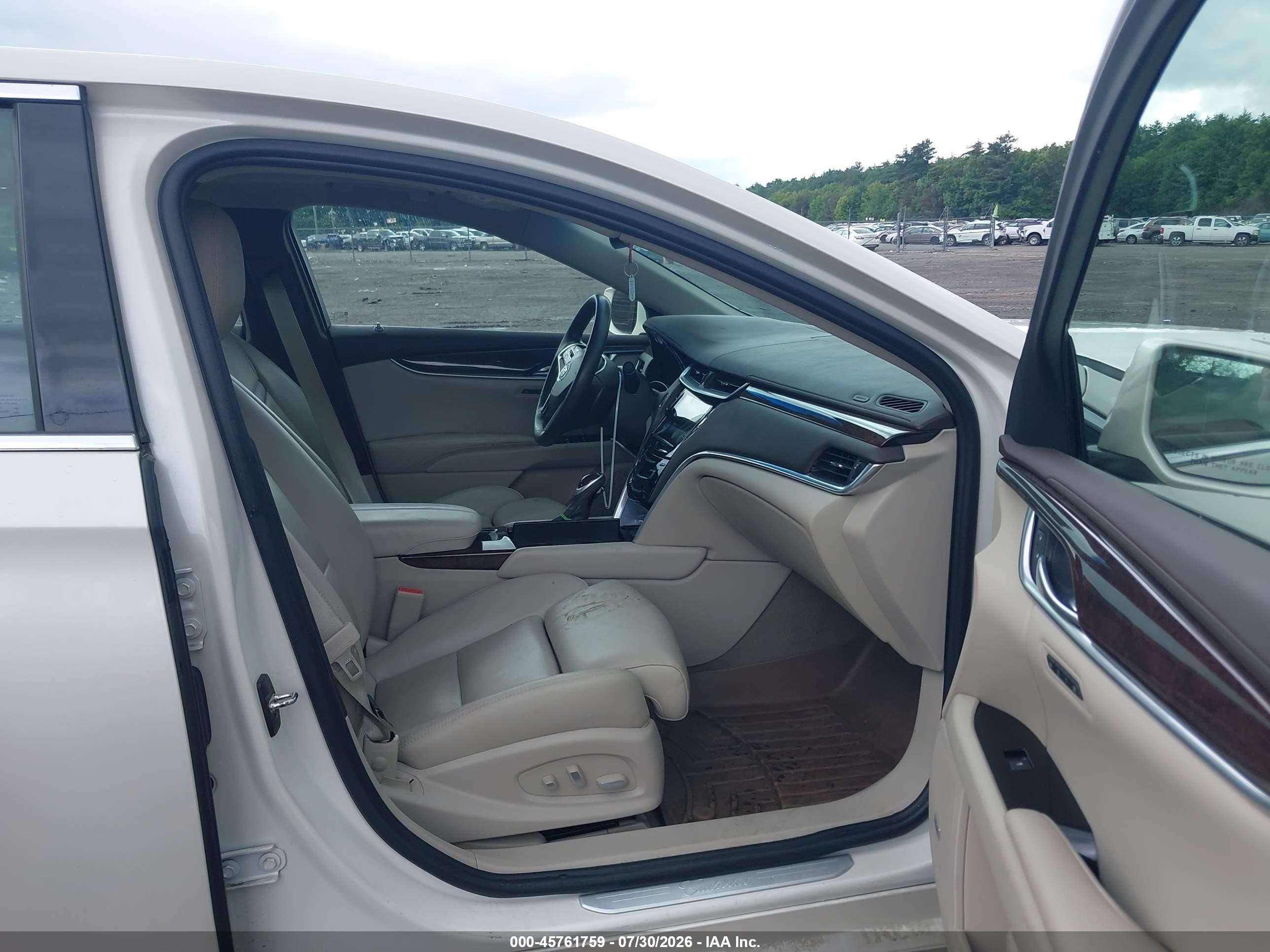 2014 Cadillac Xts Luxury White vin: 2G61M5S35E9130367