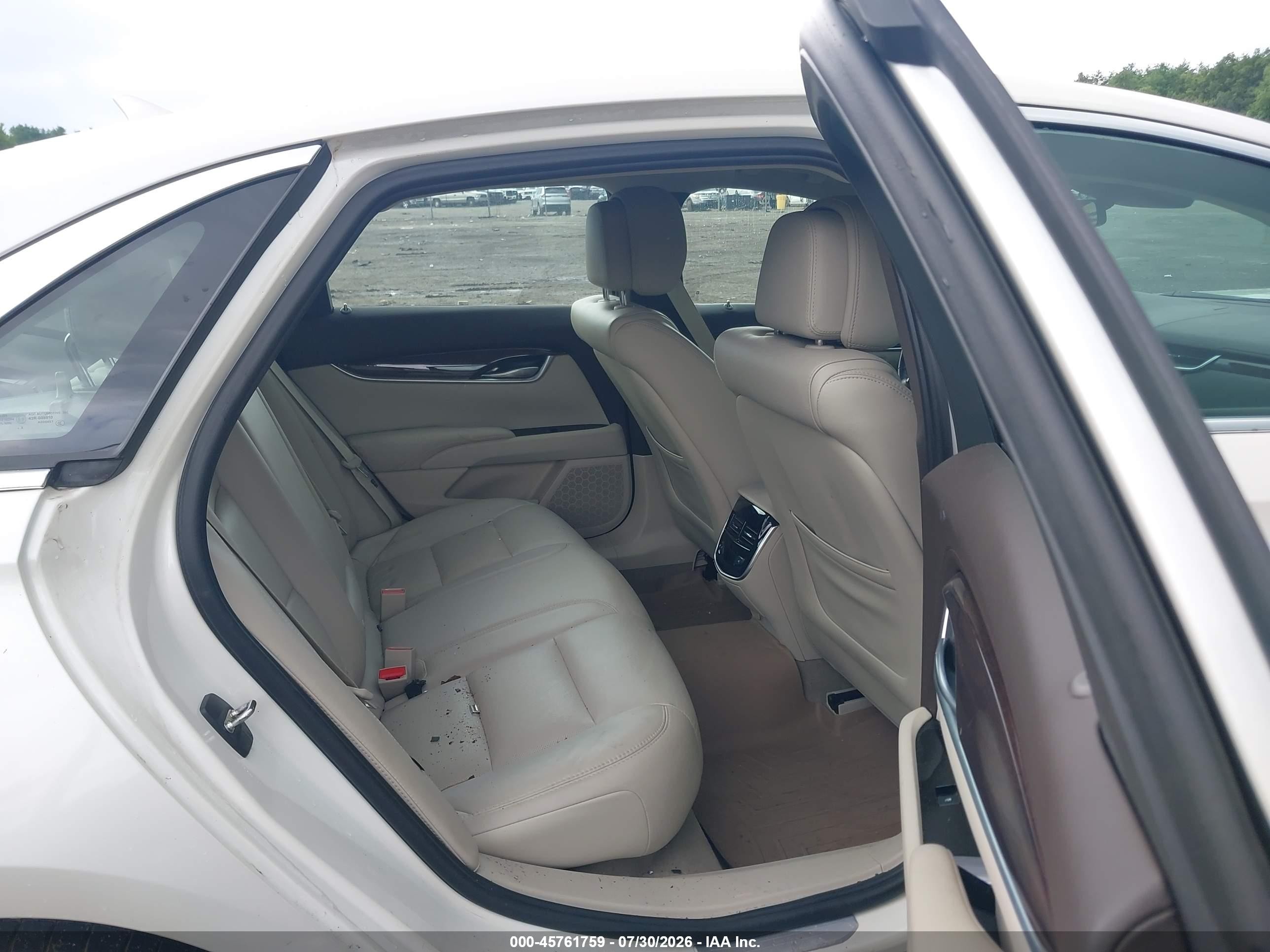 2014 Cadillac Xts Luxury White vin: 2G61M5S35E9130367