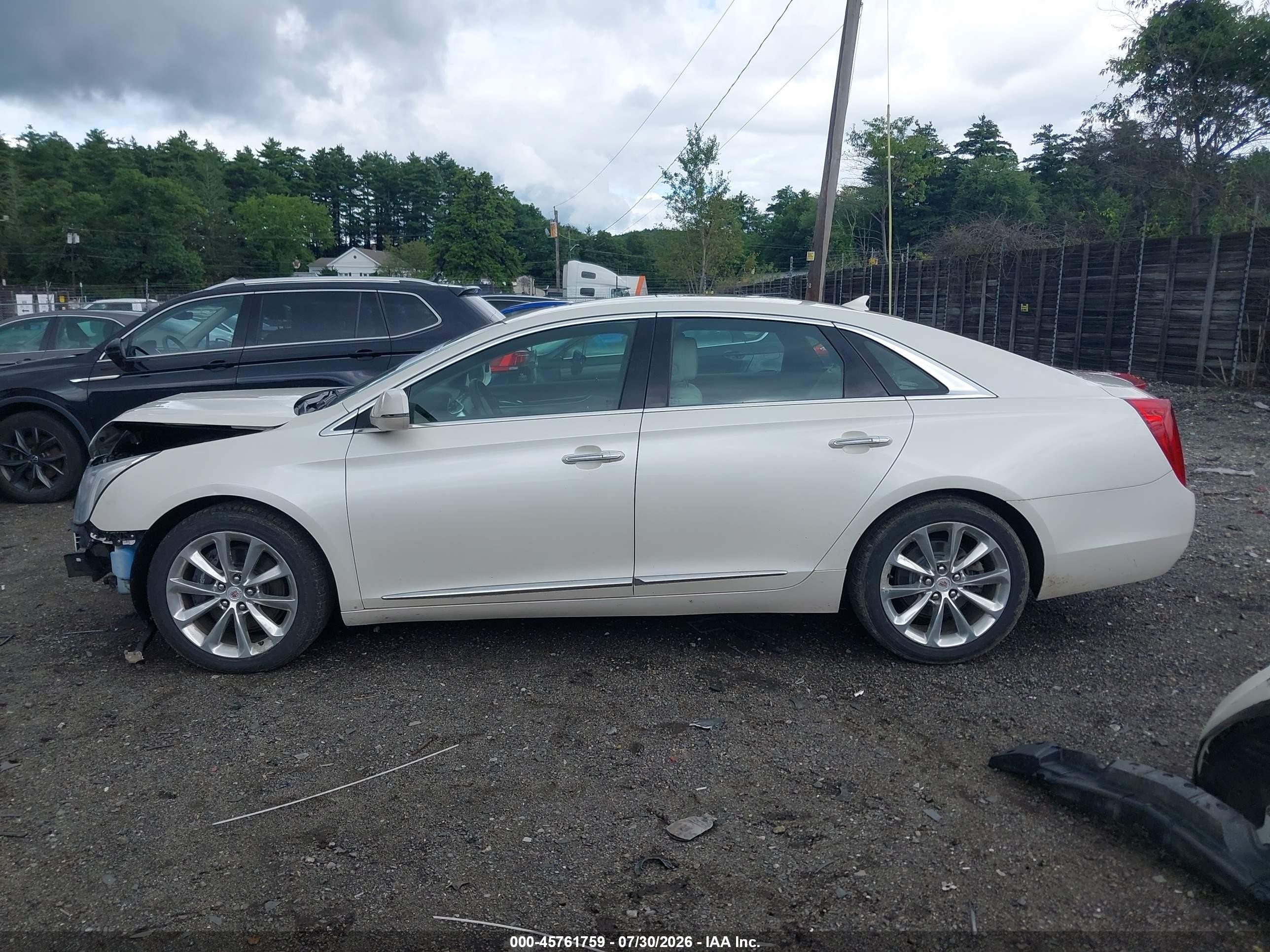2014 Cadillac Xts Luxury White vin: 2G61M5S35E9130367