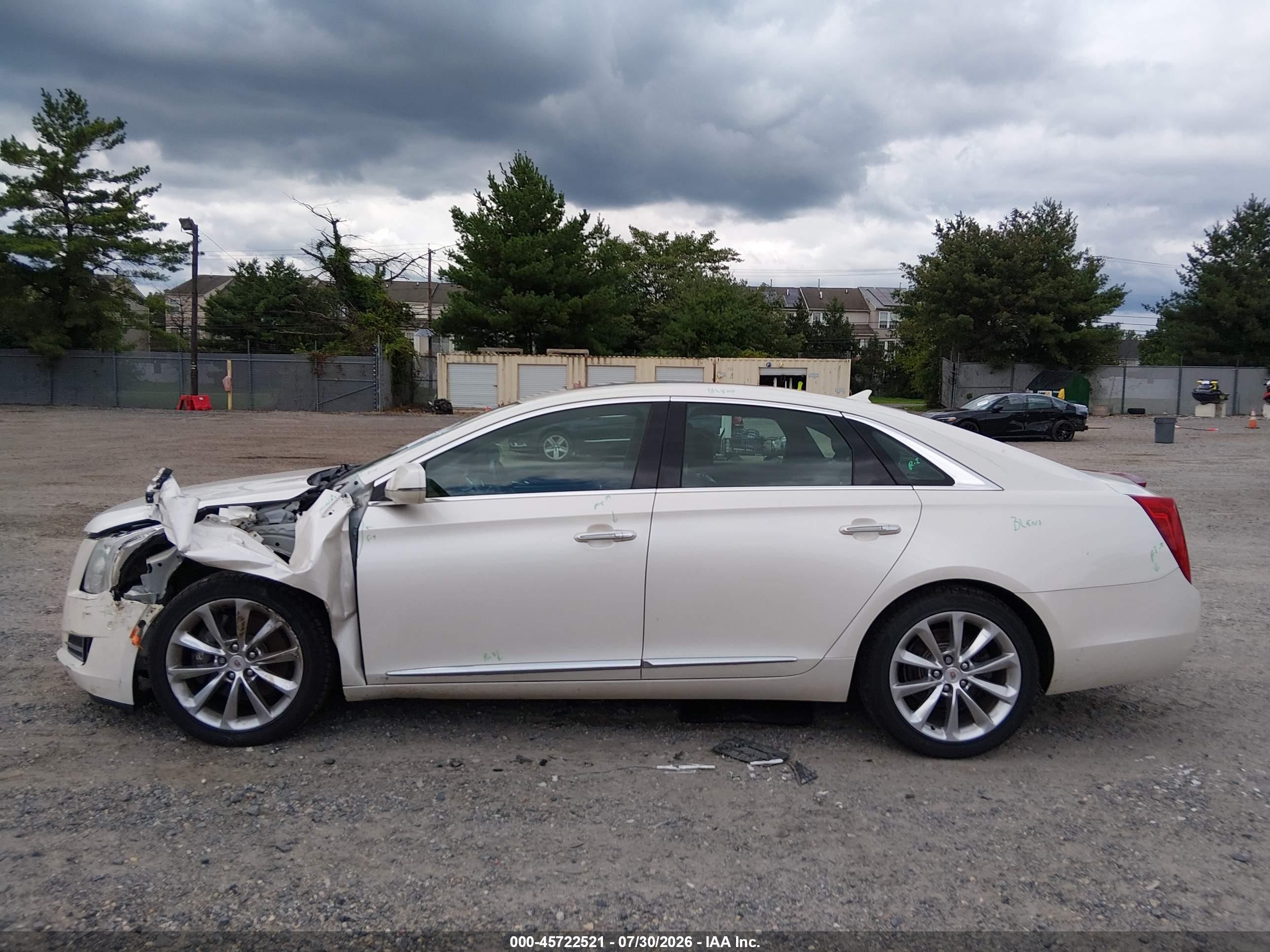 2014 Cadillac Xts Luxury White vin: 2G61M5S35E9193999