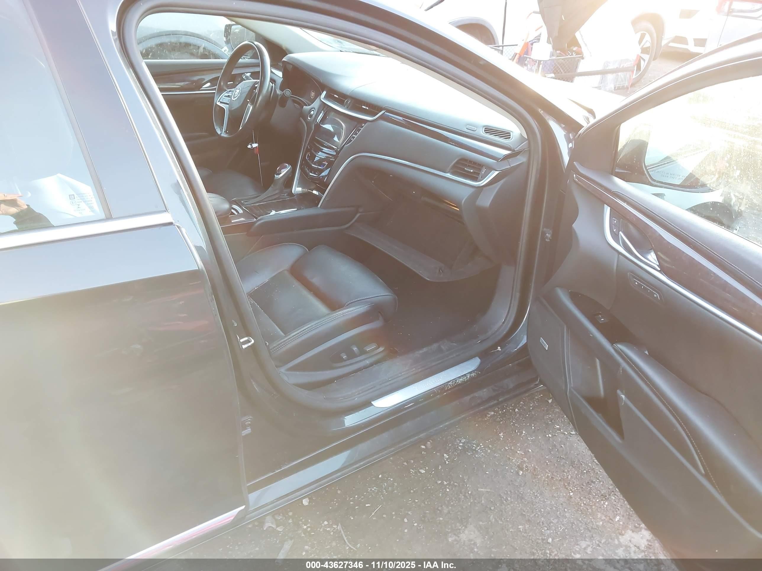 2014 Cadillac Xts Luxury Gray vin: 2G61M5S35E9300470