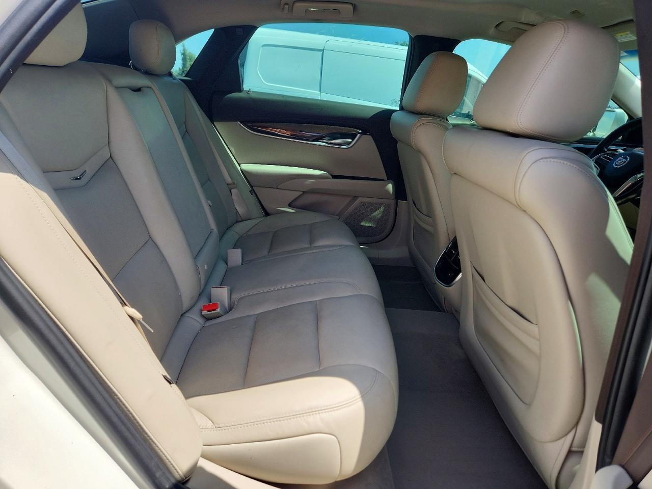 2015 Cadillac Xts Luxury Collection Cream vin: 2G61M5S35F9199285