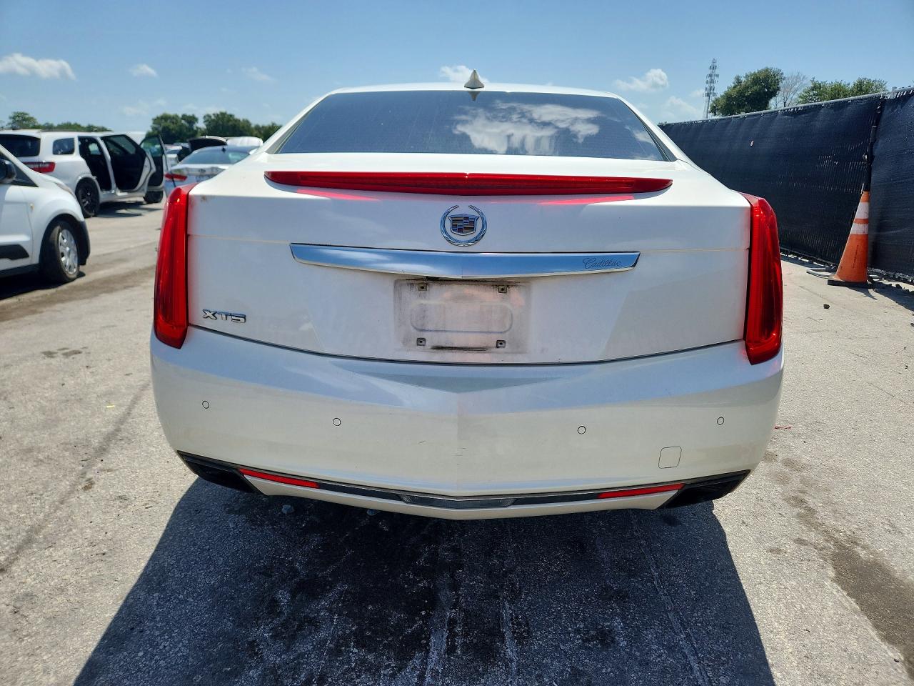 2015 Cadillac Xts Luxury Collection Cream vin: 2G61M5S35F9199285