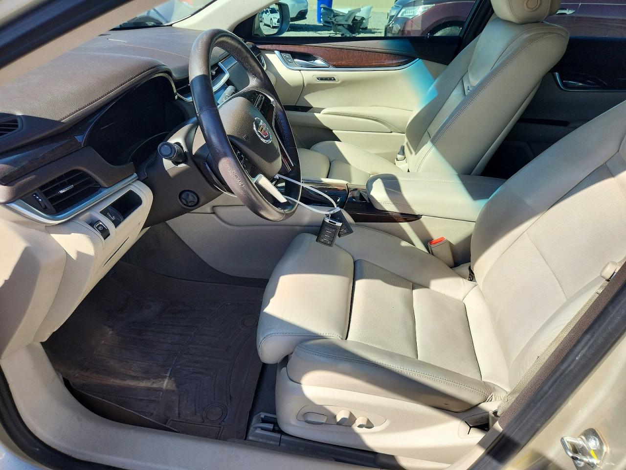 2014 Cadillac Xts Luxury Collection Beige vin: 2G61M5S36E9159327