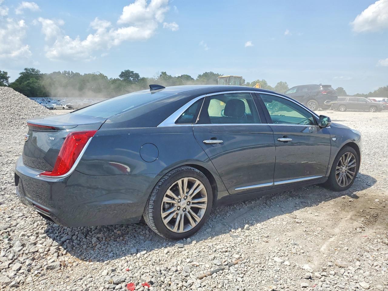 2018 Cadillac Xts Luxury Charcoal vin: 2G61M5S36J9175442