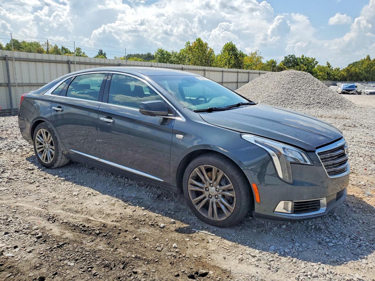 2018 Cadillac Xts Luxury Charcoal vin: 2G61M5S36J9175442