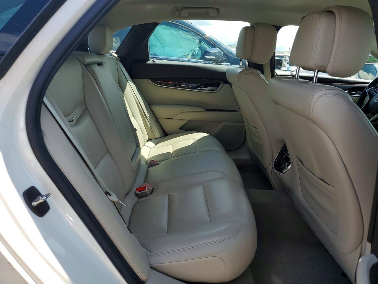 2014 Cadillac Xts Luxury Collection White vin: 2G61M5S37E9135330