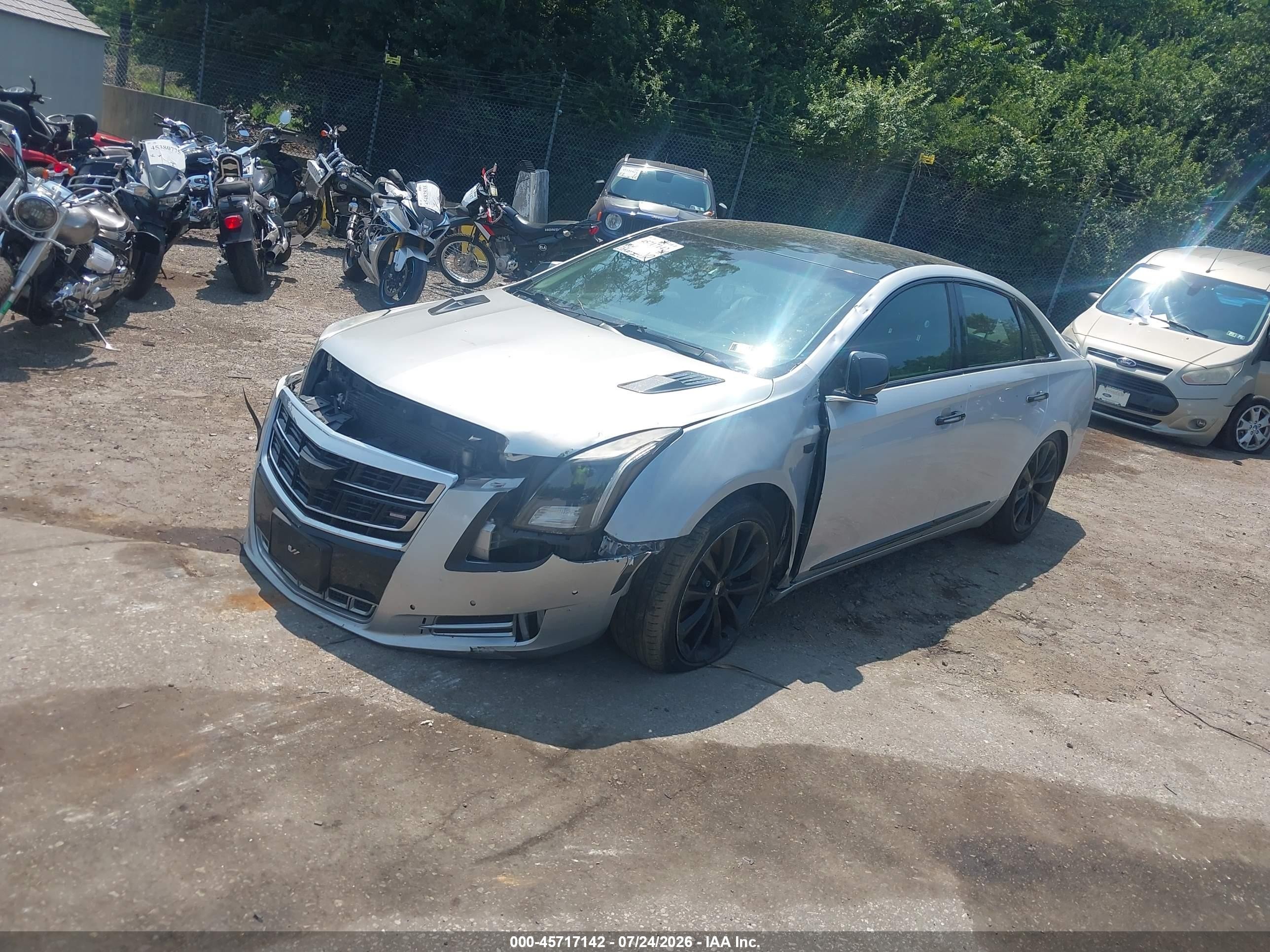 2014 Cadillac Xts Luxury Silver vin: 2G61M5S37E9210897