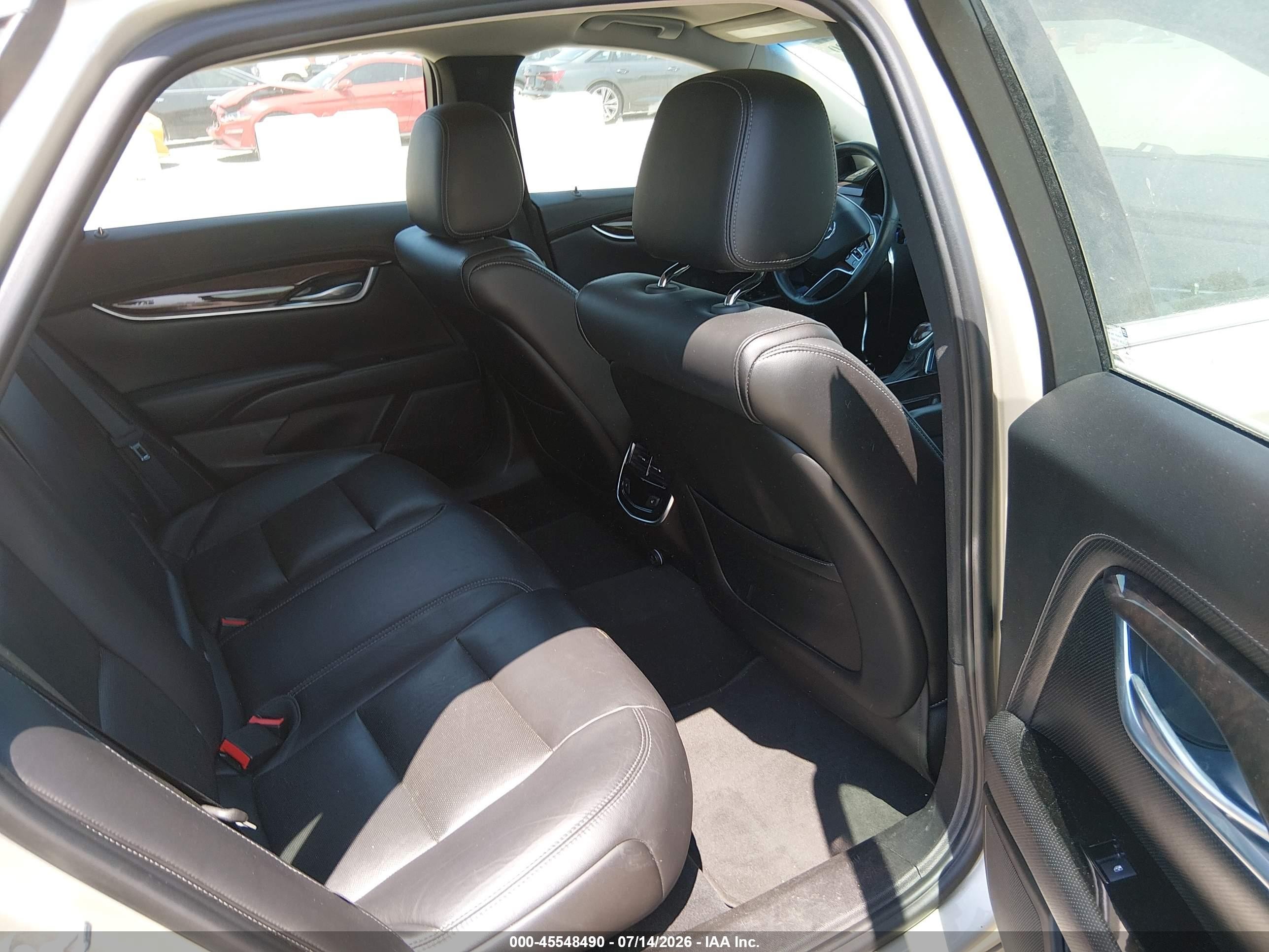 2015 Cadillac Xts Luxury Золотой vin: 2G61M5S37F9222338