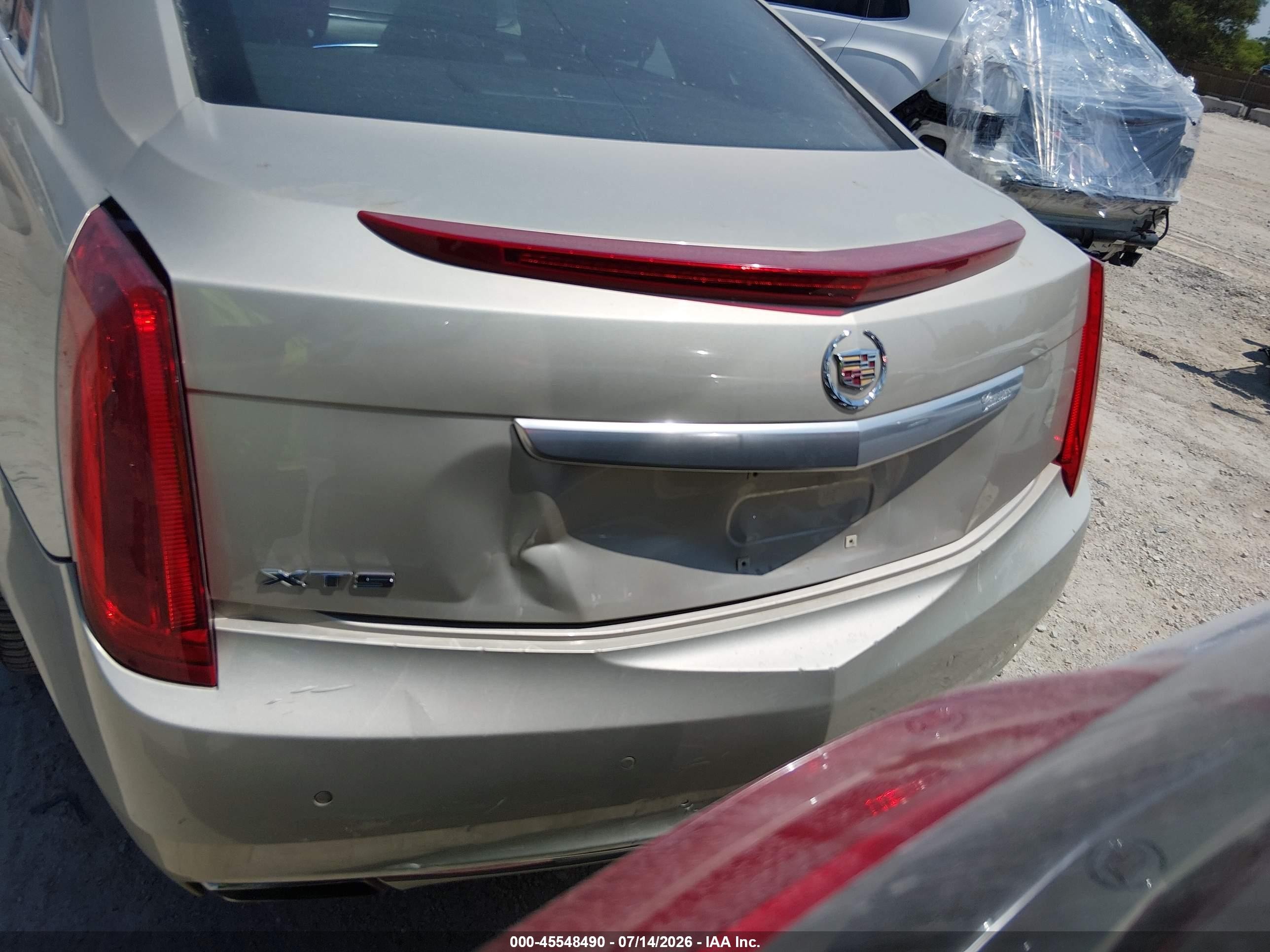2015 Cadillac Xts Luxury Золотой vin: 2G61M5S37F9222338