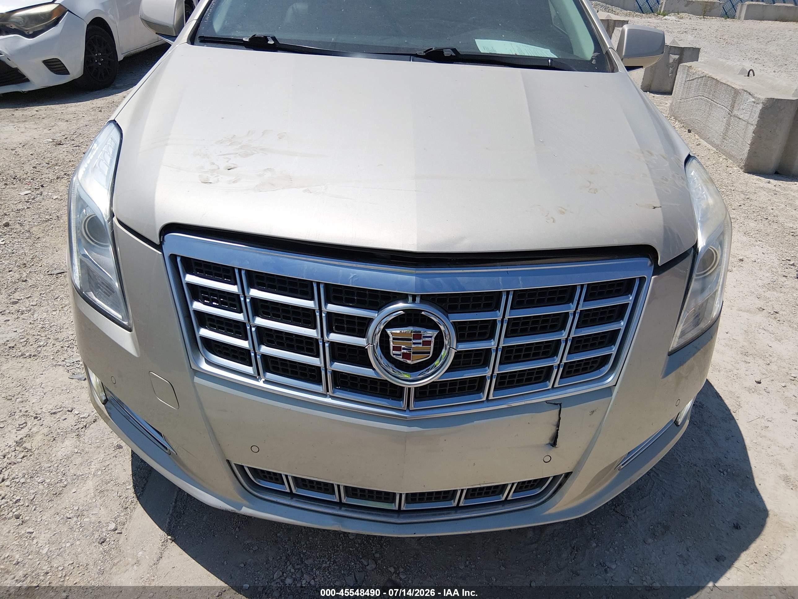 2015 Cadillac Xts Luxury Золотой vin: 2G61M5S37F9222338