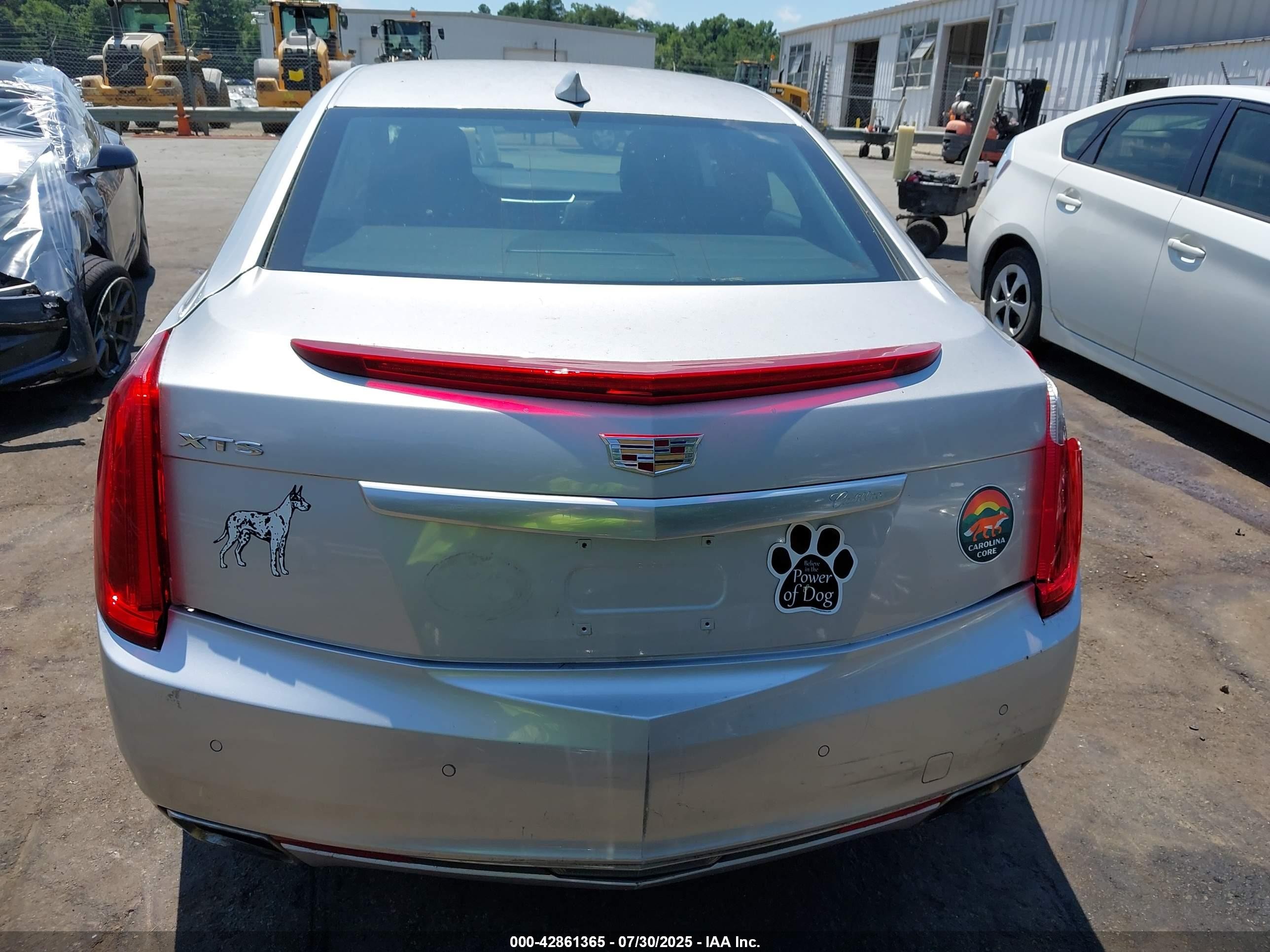2017 Cadillac Xts Luxury Серебряный vin: 2G61M5S3XH9198863