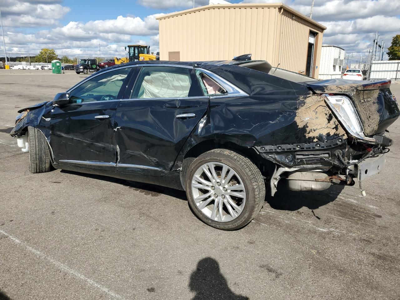 2018 Cadillac Xts Luxury Черный vin: 2G61M5S3XJ9131766