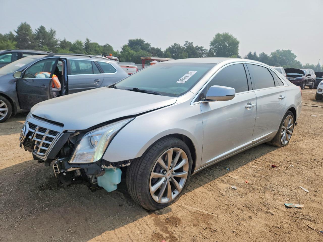 2014 Cadillac Xts Luxury Collection Серебряный vin: 2G61N5S32E9196890