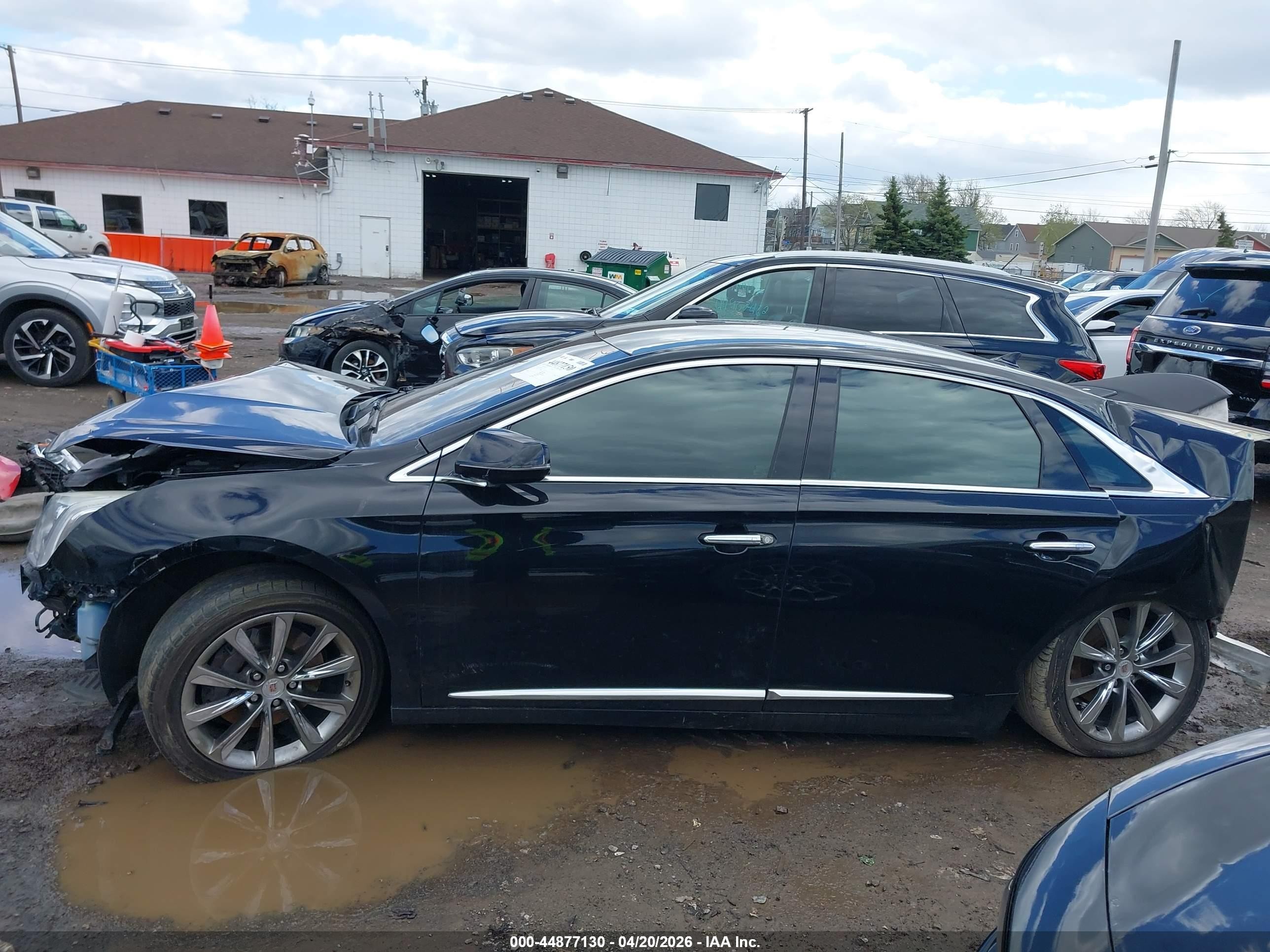 2013 Cadillac Xts Standard Черный vin: 2G61N5S33D9123798